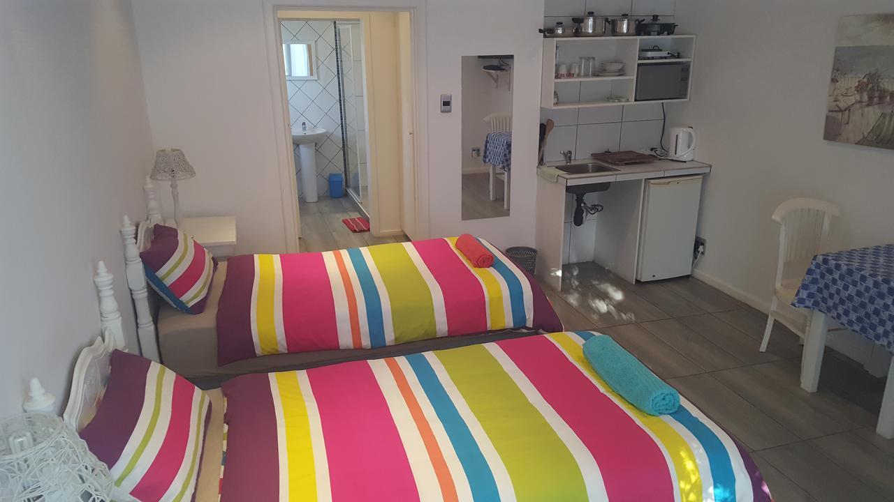 Blu Bed & Breakfast Port Elizabeth Extérieur photo